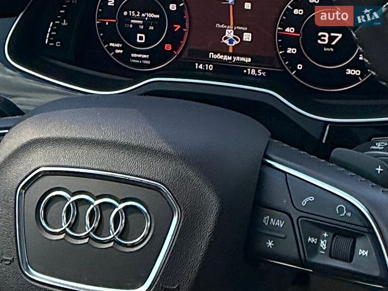 Позашляховик / Кросовер Audi Q7 2018 в Дніпрі