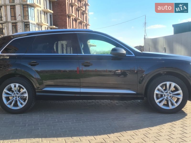 Позашляховик / Кросовер Audi Q7 2016 в Одесі фото 11 Позашляховик / Кросовер Audi Q7 2016 в Одесі