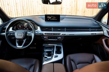 Позашляховик / Кросовер Audi Q7 2017 в Львові