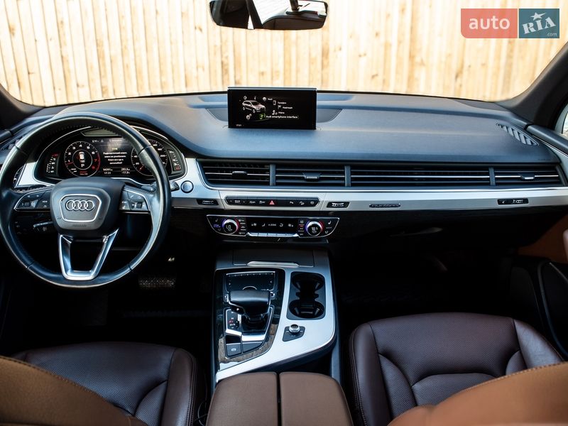 Позашляховик / Кросовер Audi Q7 2017 в Львові