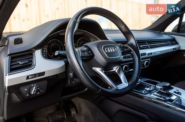 Позашляховик / Кросовер Audi Q7 2017 в Львові