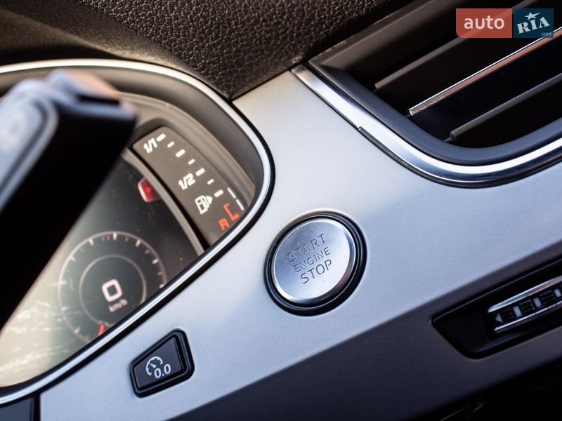 Позашляховик / Кросовер Audi Q7 2017 в Львові