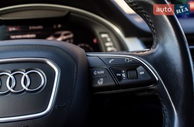 Позашляховик / Кросовер Audi Q7 2017 в Львові