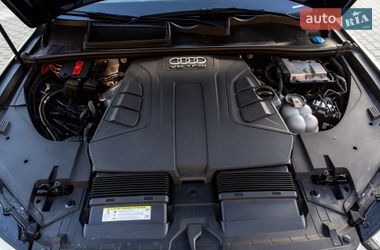 Позашляховик / Кросовер Audi Q7 2017 в Львові