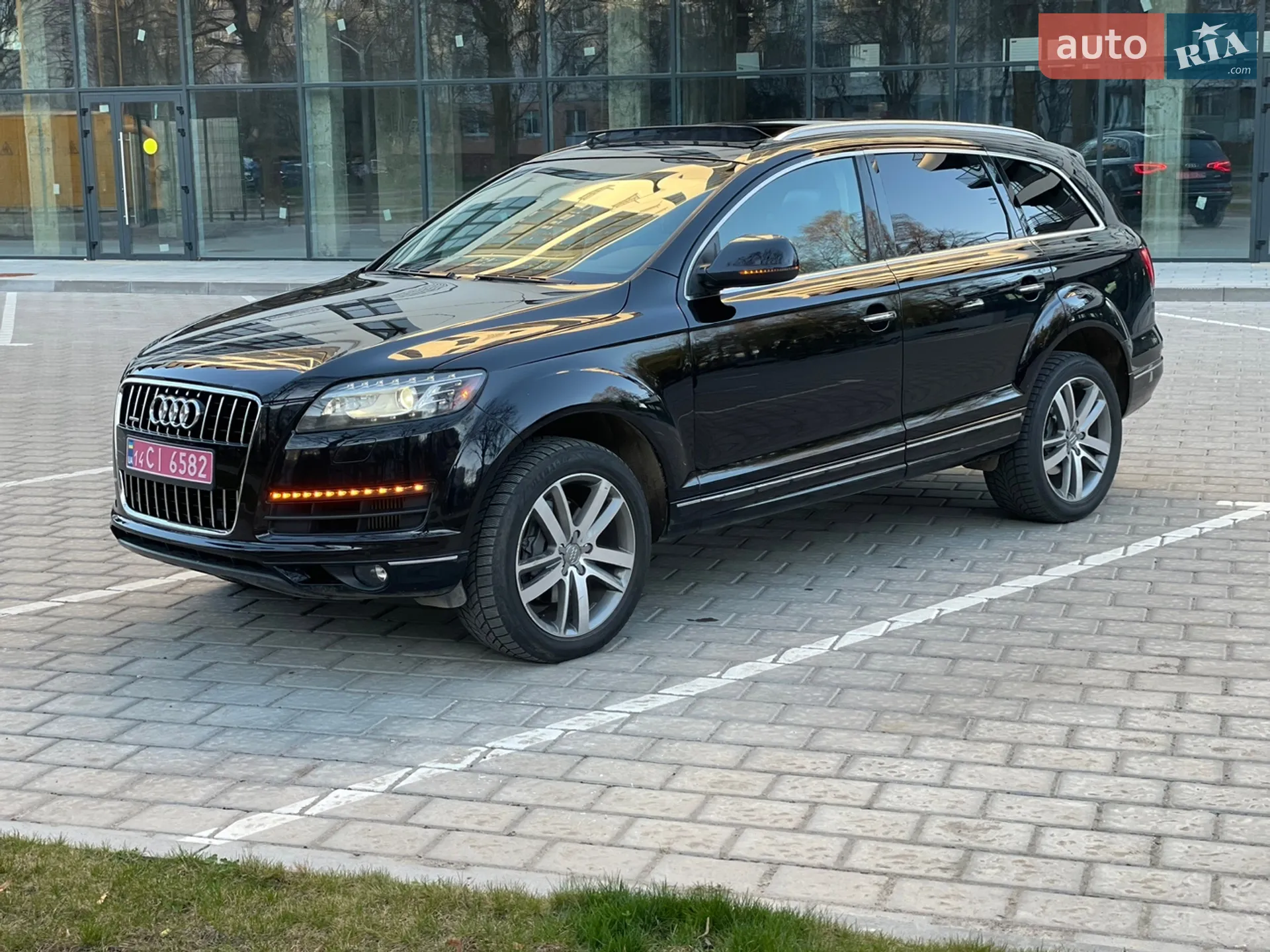 2011 Audi Q7 - мініатюра 2