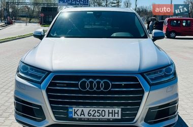 Внедорожник / Кроссовер Audi Q7 2016 в Киеве