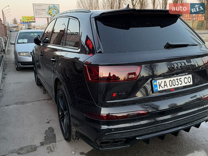 Внедорожник / Кроссовер Audi Q7 2018 в Киеве
