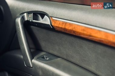 Позашляховик / Кросовер Audi Q7 2010 в Рівному