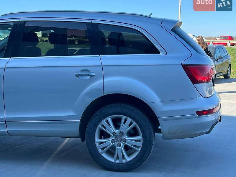 Позашляховик / Кросовер Audi Q7 2010 в Львові