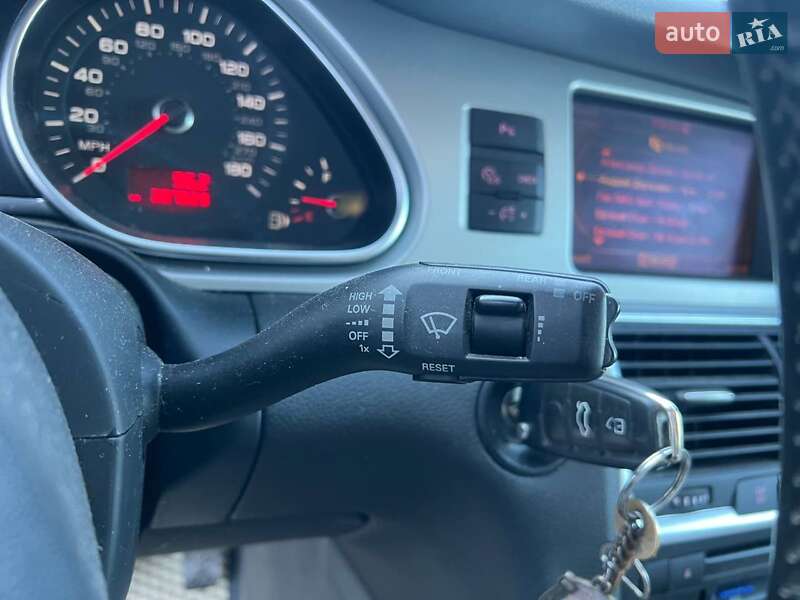 Позашляховик / Кросовер Audi Q7 2010 в Львові