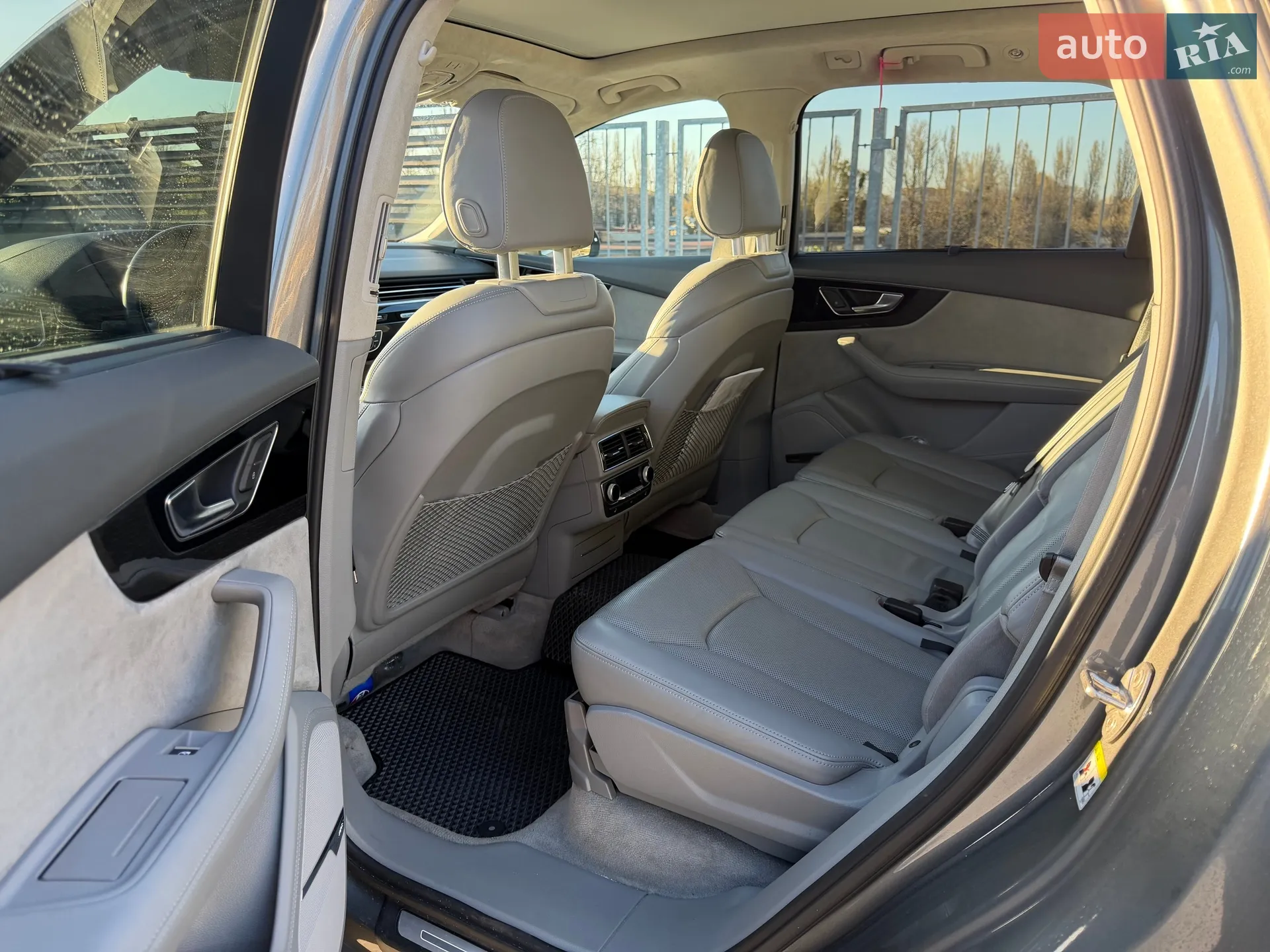 2017 Audi Q7 - мініатюра 20