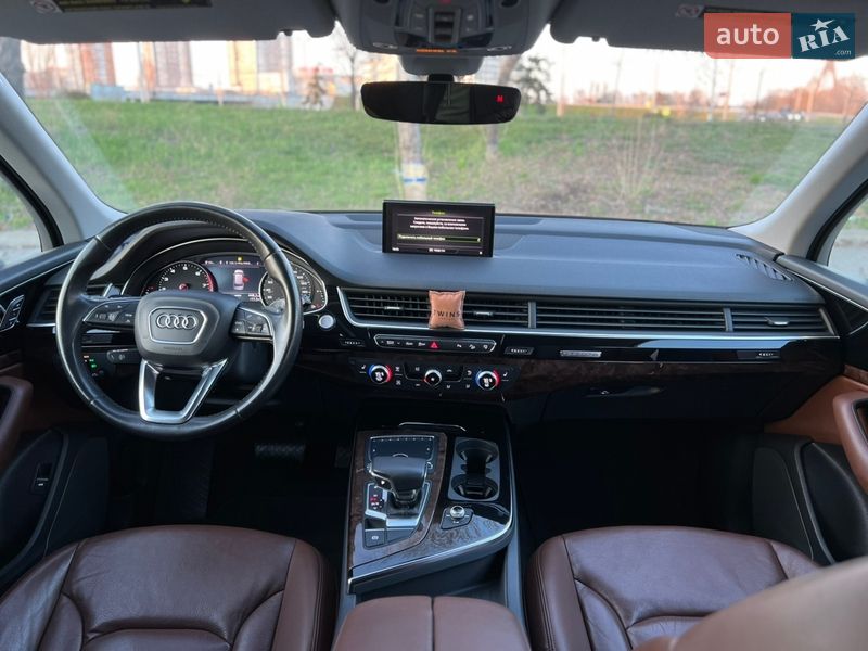 Внедорожник / Кроссовер Audi Q7 2016 в Киеве