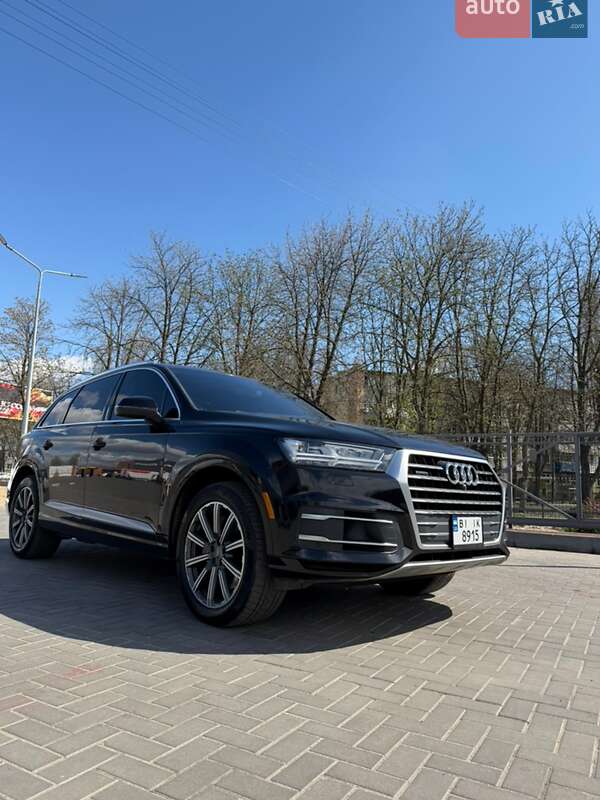 Внедорожник / Кроссовер Audi Q7 2015 в Кременчуге