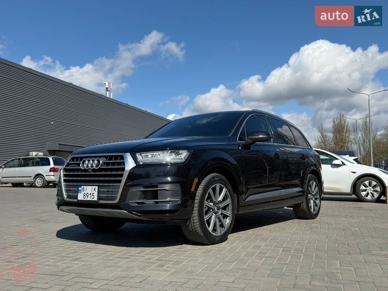 Внедорожник / Кроссовер Audi Q7 2015 в Кременчуге