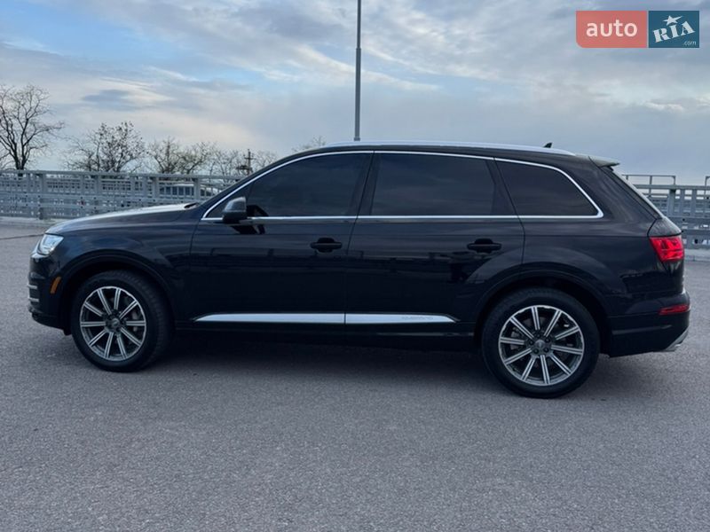 Позашляховик / Кросовер Audi Q7 2016 в Запоріжжі
