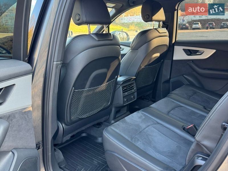 Позашляховик / Кросовер Audi Q7 2023 в Львові