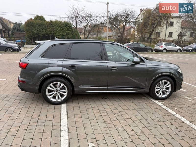 Позашляховик / Кросовер Audi Q7 2023 в Львові