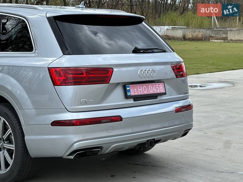 Позашляховик / Кросовер Audi Q7 2018 в Луцьку