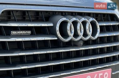 Позашляховик / Кросовер Audi Q7 2018 в Луцьку