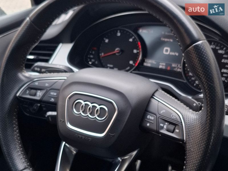 Внедорожник / Кроссовер Audi Q7 2018 в Киеве