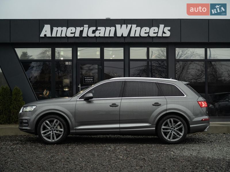 Внедорожник / Кроссовер Audi Q7 2017 в Черновцах