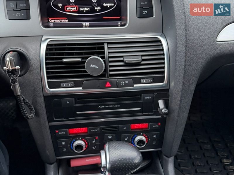 Позашляховик / Кросовер Audi Q7 2013 в Сторожинці