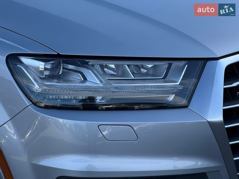 Внедорожник / Кроссовер Audi Q7 2017 в Мукачево