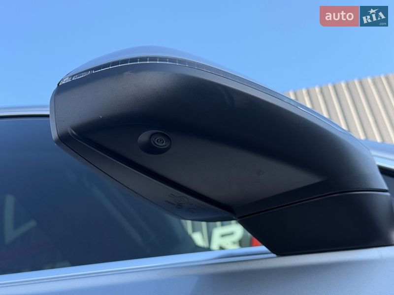 Внедорожник / Кроссовер Audi Q7 2017 в Мукачево