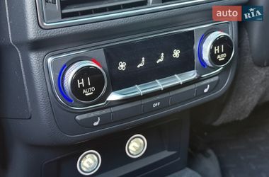 Внедорожник / Кроссовер Audi Q7 2017 в Мукачево