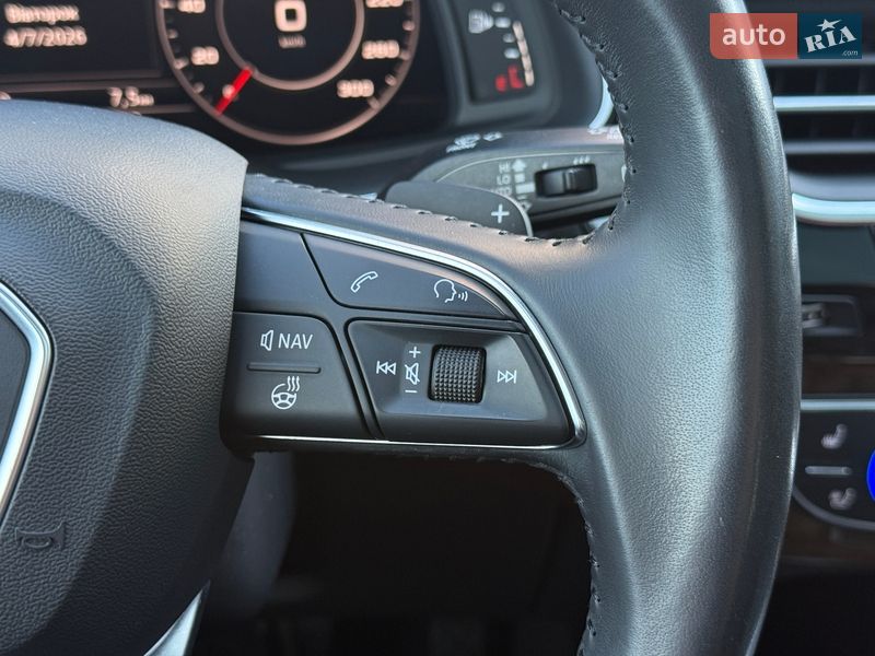 Внедорожник / Кроссовер Audi Q7 2017 в Мукачево