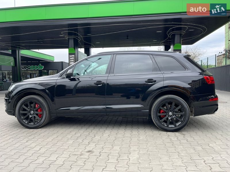 Позашляховик / Кросовер Audi Q7 2017 в Львові