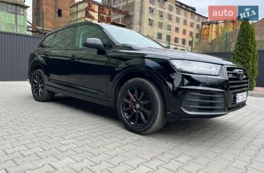 Позашляховик / Кросовер Audi Q7 2017 в Львові