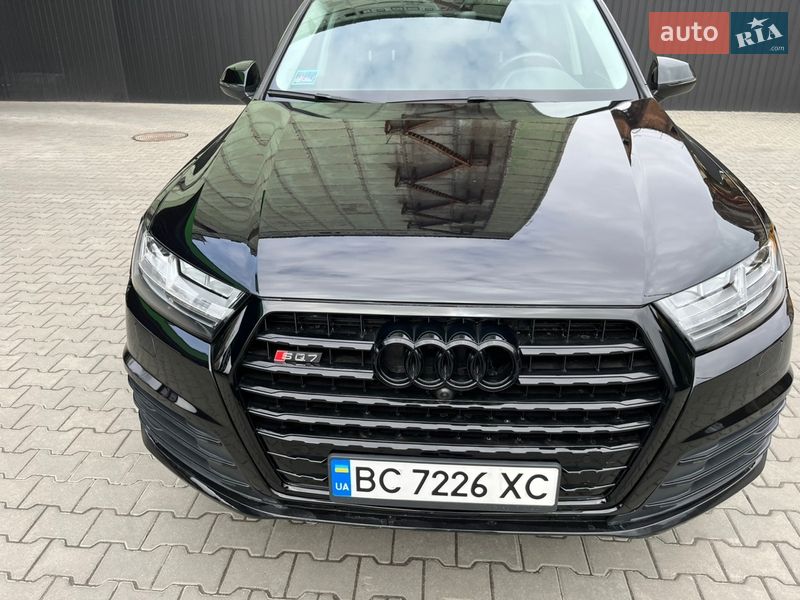 Позашляховик / Кросовер Audi Q7 2017 в Львові