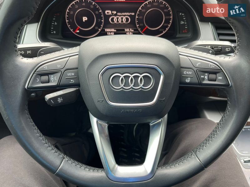 Позашляховик / Кросовер Audi Q7 2017 в Львові