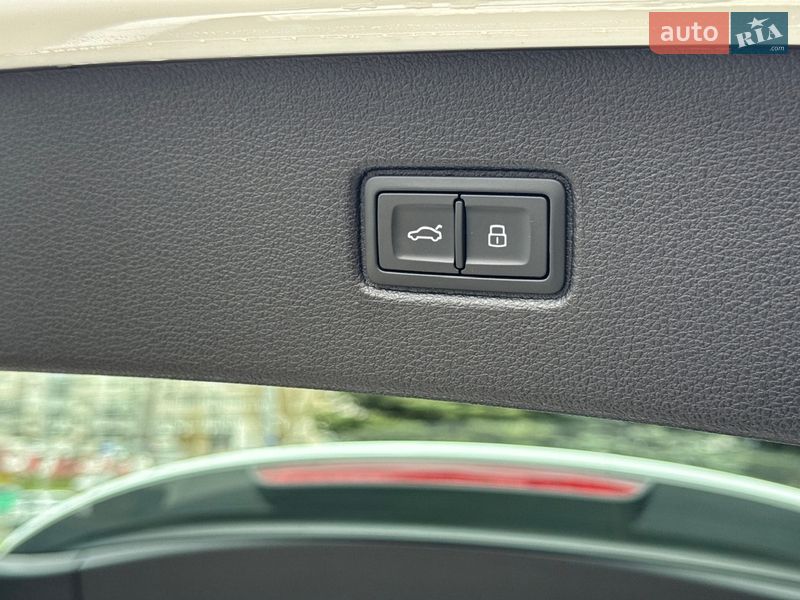 Внедорожник / Кроссовер Audi Q7 2023 в Киеве