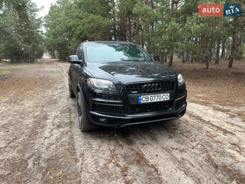 Позашляховик / Кросовер Audi Q7 2011 в Чернігові