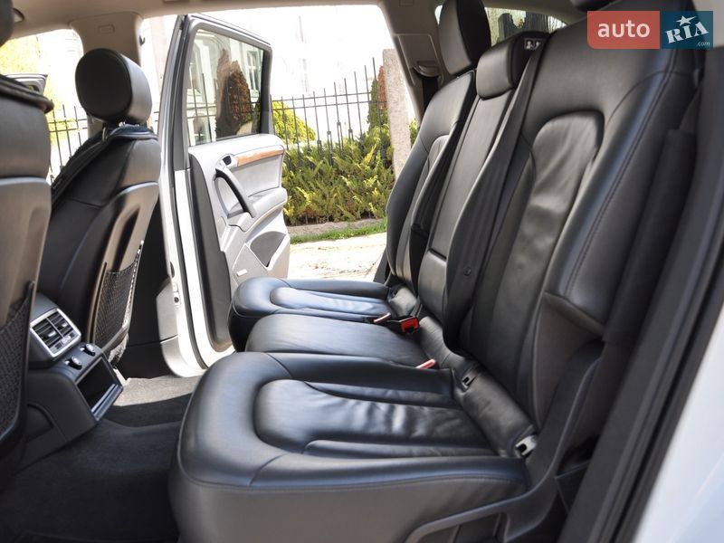 Позашляховик / Кросовер Audi Q7 2014 в Одесі