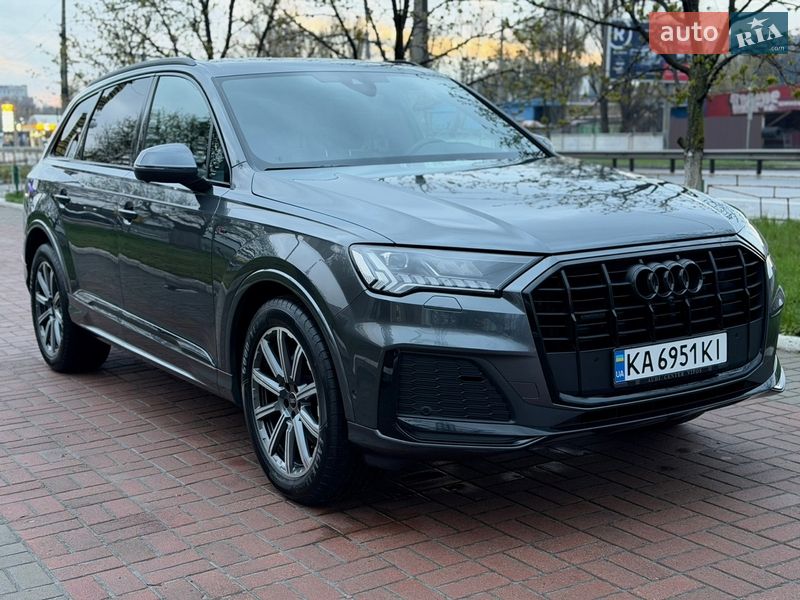 Внедорожник / Кроссовер Audi Q7 2023 в Киеве