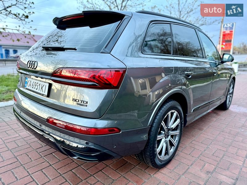 Внедорожник / Кроссовер Audi Q7 2023 в Киеве