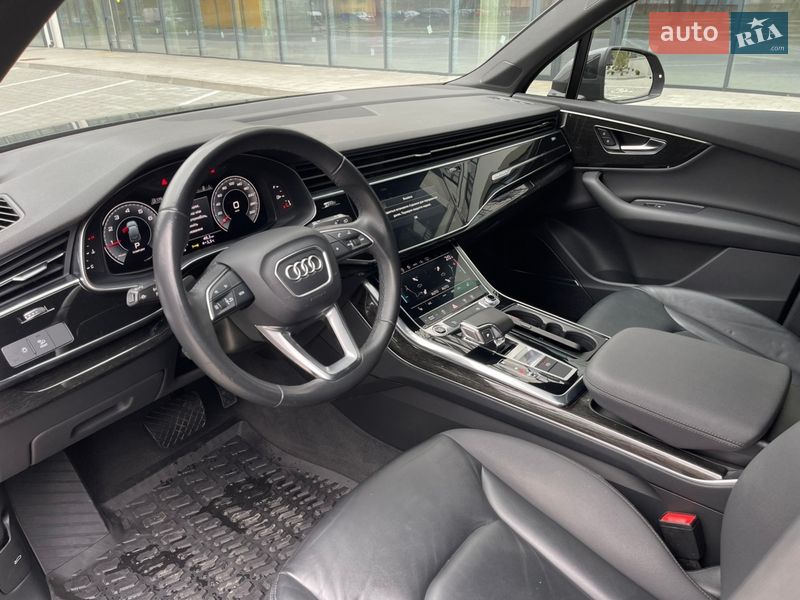 Внедорожник / Кроссовер Audi Q7 2021 в Ровно