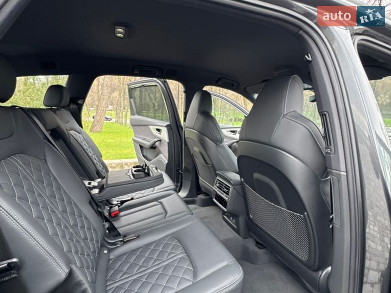 Внедорожник / Кроссовер Audi Q7 2026 в Киеве