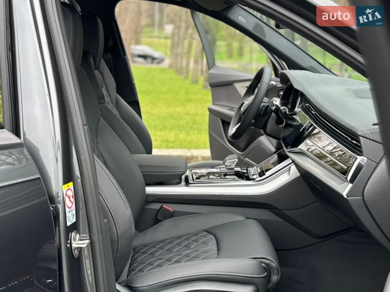 Внедорожник / Кроссовер Audi Q7 2026 в Киеве