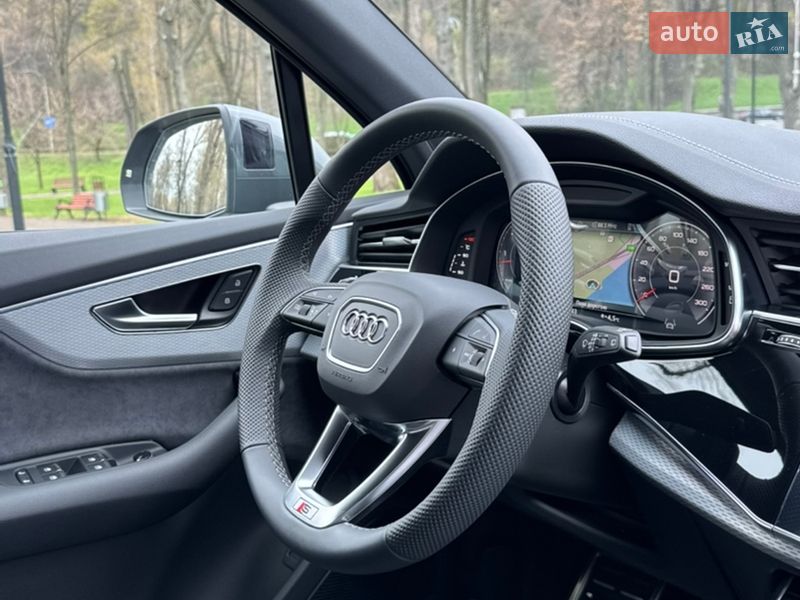 Внедорожник / Кроссовер Audi Q7 2026 в Киеве