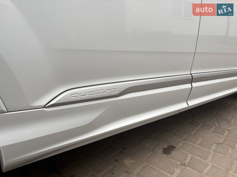 Внедорожник / Кроссовер Audi Q7 2022 в Дрогобыче