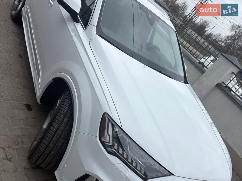 Внедорожник / Кроссовер Audi Q7 2022 в Дрогобыче