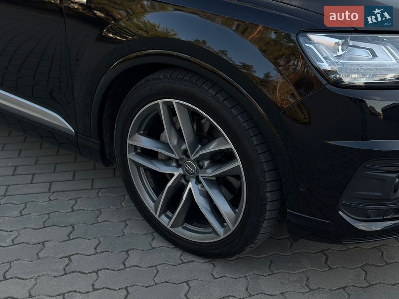 Позашляховик / Кросовер Audi Q7 2016 в Рівному фото 40 Позашляховик / Кросовер Audi Q7 2016 в Рівному