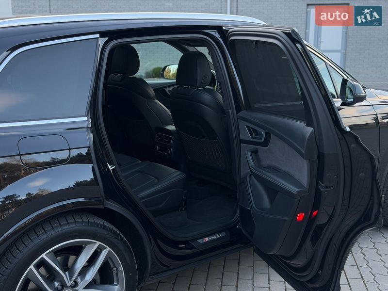 Позашляховик / Кросовер Audi Q7 2016 в Рівному фото 70 Позашляховик / Кросовер Audi Q7 2016 в Рівному