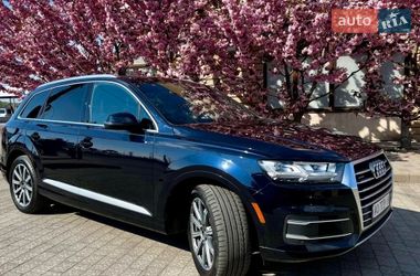 Внедорожник / Кроссовер Audi Q7 2017 в Ужгороде