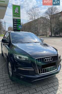 Внедорожник / Кроссовер Audi Q7 2010 в Измаиле