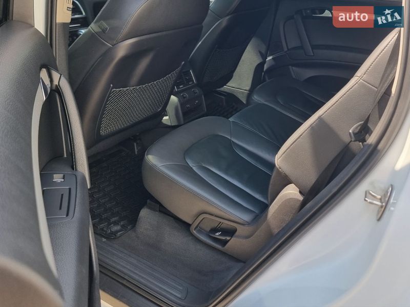 Внедорожник / Кроссовер Audi Q7 2015 в Киеве фото 6 Внедорожник / Кроссовер Audi Q7 2015 в Киеве